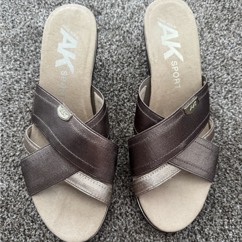 Women's Bronze Slide Sandals